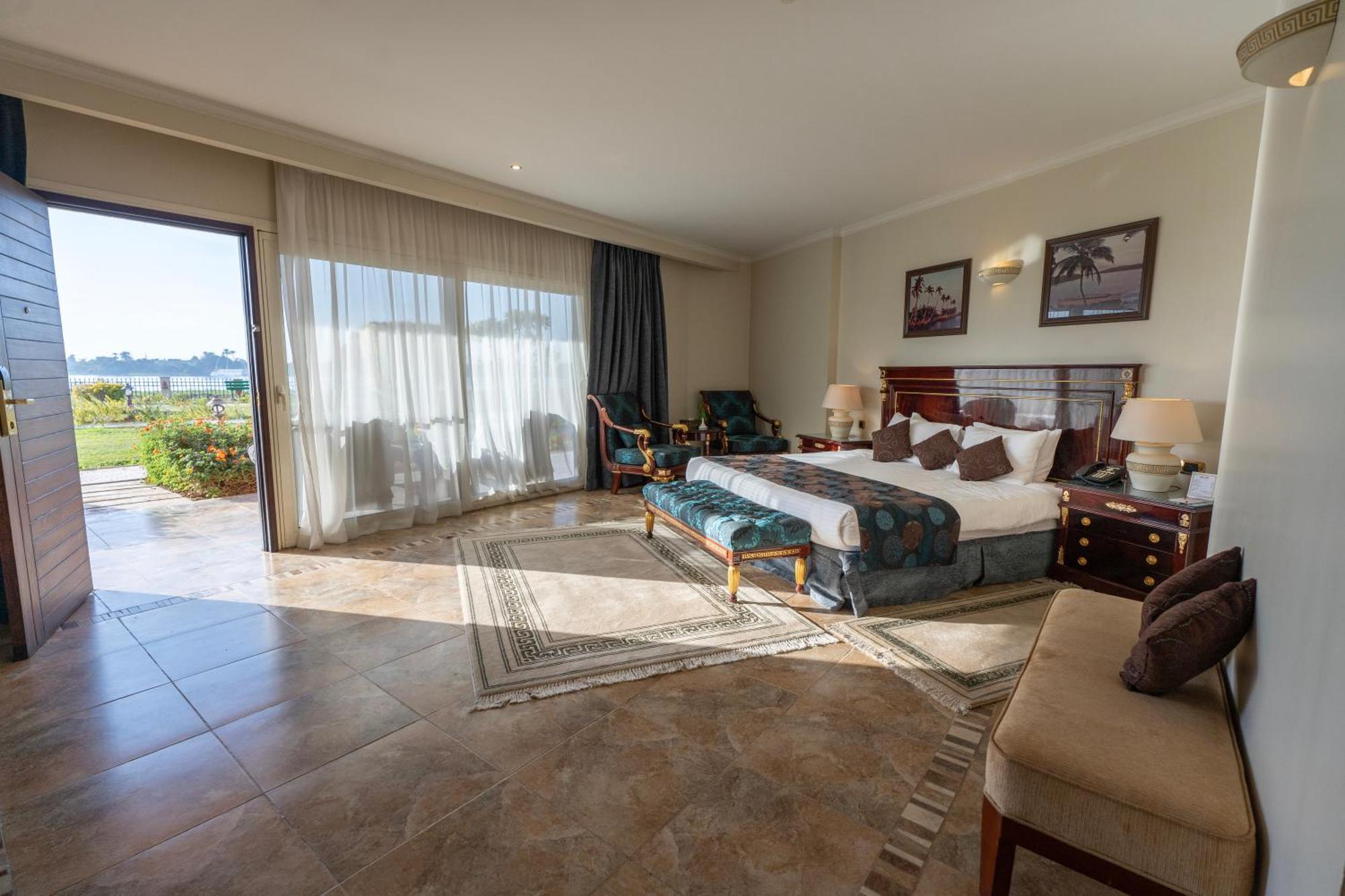 Jolie Ville Hotel & Spa Kings Island Luxor Exterior foto A bedroom at the hotel